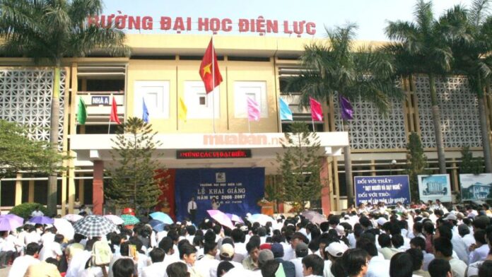 Công bố điểm chuẩn Đại học Điện lực 2024 mới nhất