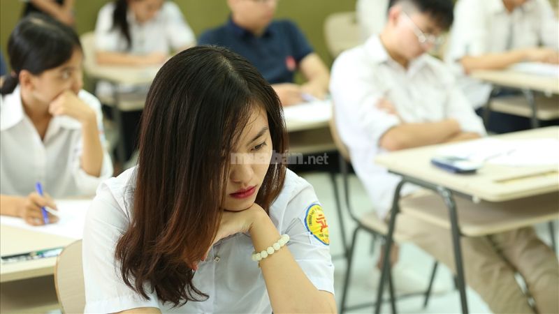 Sinh viên bị buộc thôi học