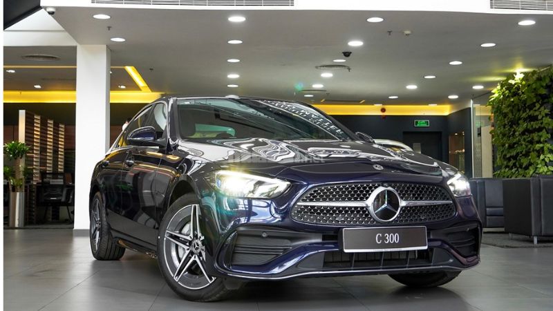 Đánh giá tổng quan về thiết kế dòng xe Mercedes C300