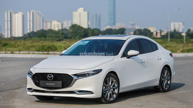 Mẫu xe Mazda 3 Sedan phiên bản màu trắng - Nguồn: Internet