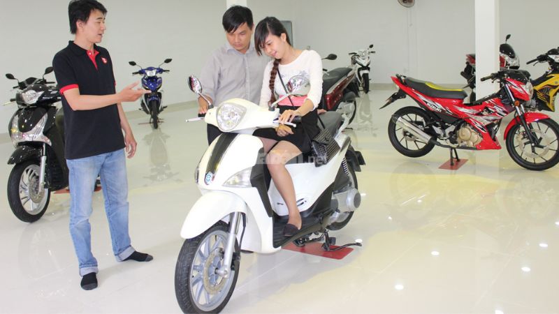 Người tiêu dùng nên mua Honda ADV 160 2024 tại các đại lý chính hãng của Honda