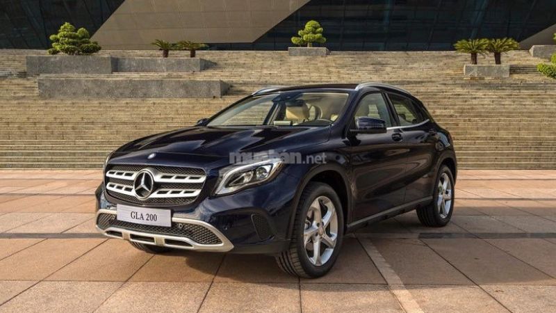 Mercedes-Benz GLA 200