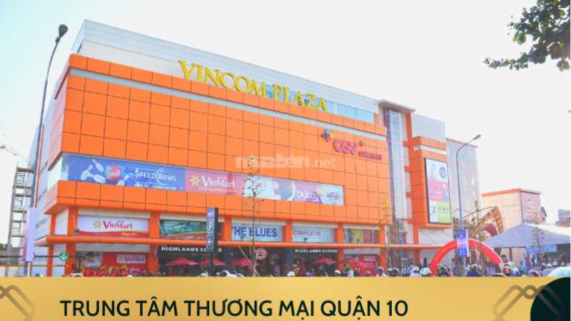 Quận 10 là một điểm đến lý tưởng cho những ai yêu thích mua sắm và giải trí