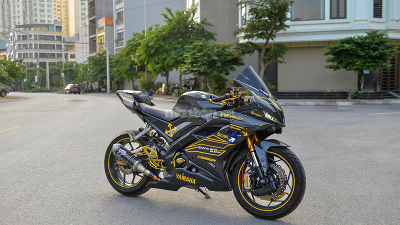 Thiết kế mạnh mẽ của Yamaha R15