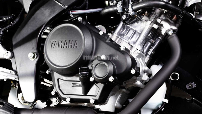 Động cơ xe Yamaha R15