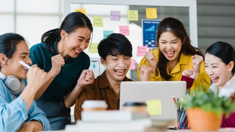 Đi thực tập cần chuẩn bị những gì? Các kênh tìm việc thực tập uy tín cho sinh viên