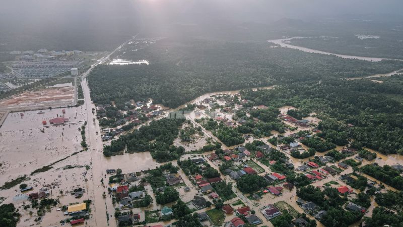 Mơ thấy nước lũ từ xa