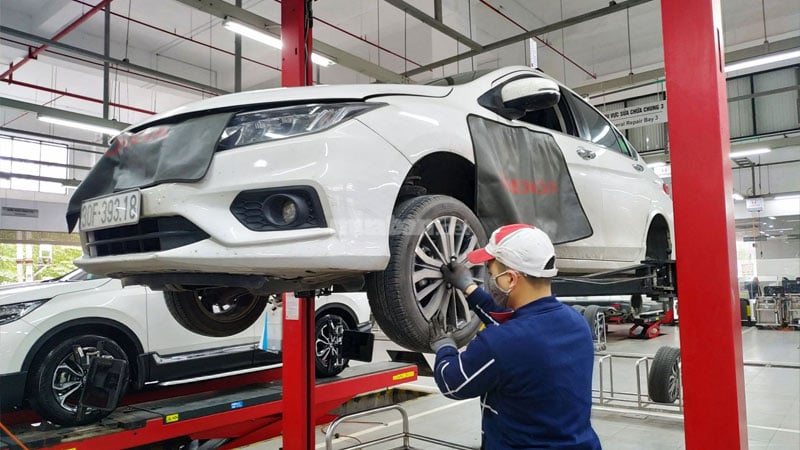 Lốp ô tô bao lâu thì thay? Khi nào cần kiểm tra và thay lốp? Cách kiểm tra lốp để biết thời điểm thay lốp