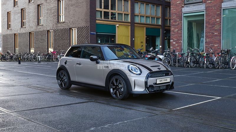 Bảng giá xe Mini Cooper cập nhật mới nhất T5/2025 Giá Mini Cooper S 3 cửa trên thị trường dao động từ 1,9 tỷ - 2,1 tỷ