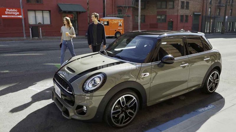 Bảng giá xe Mini Cooper cập nhật mới nhất T5/2025 Giá Mini Cooper S 5 cửa cao so với những chiếc xe cùng phân khúc như Audi A3, Mercedes A Class