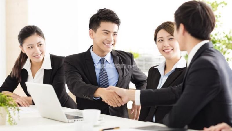 B2B là gì? Giải mã chi tiết và đặc điểm, lợi ích của mô hình B2B Vai trò của mô hình B2B