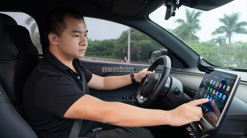 So sánh VF5 và VF6: Nên chọn dòng xe nào? Vinfast VF6 được trang bị nhiều hệ thống giúp đảm bảo an toàn cho người lái