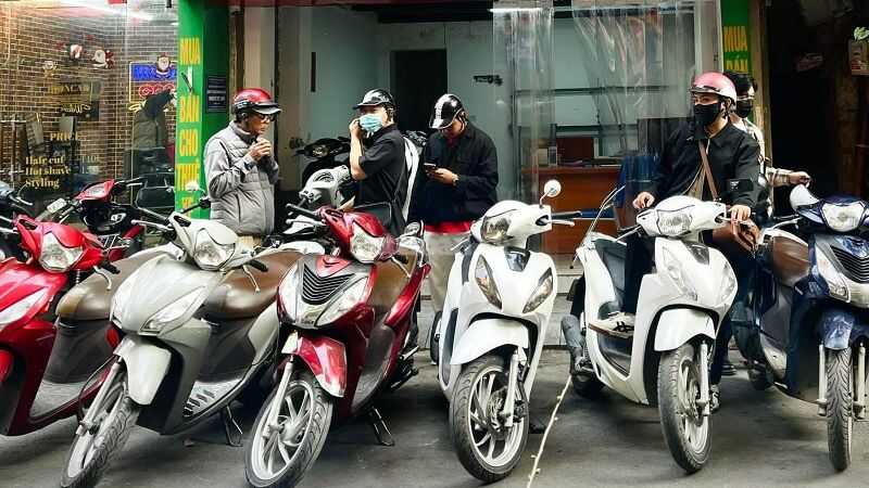 Bạn có thể tìm thuê xe máy tại cửa hàng Đức Anh