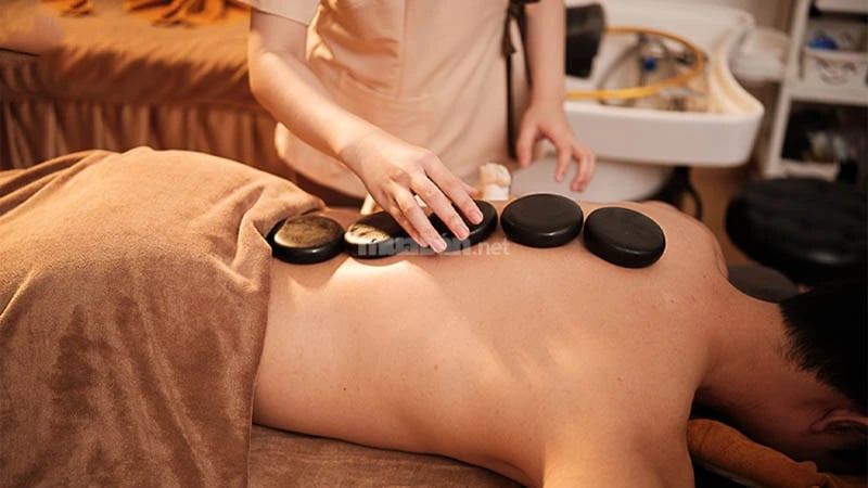 Top 12 địa chỉ massage Tân Bình uy tín, chất lượng cao Massage Minh Tâm là một không gian tĩnh lặng và sang trọng, nổi bật với kỹ thuật massage cao cấp