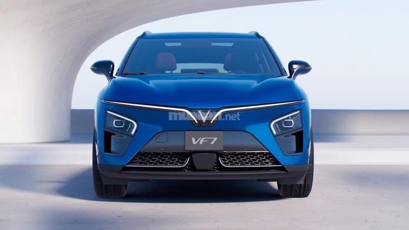 Giá xe VF7 VinFast cập nhật mới nhất trong năm 2025 giá VinFast VF7 so với đối thủ cạnh tranh