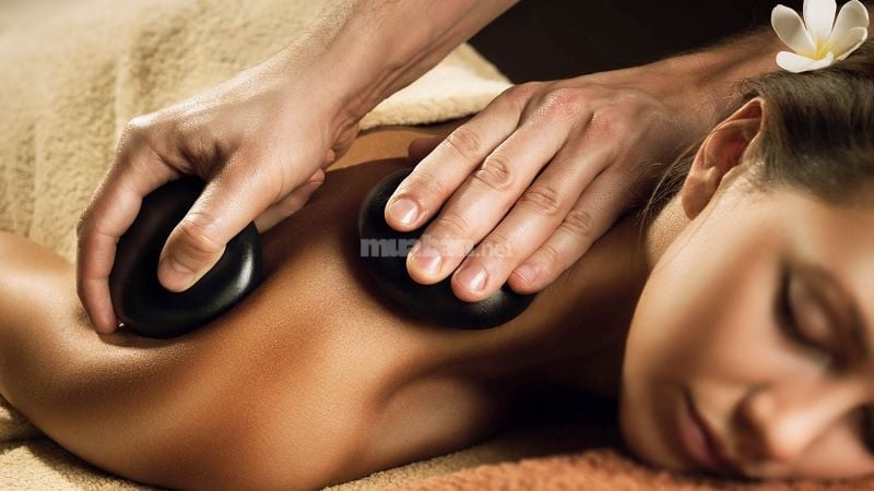 15 địa chỉ massage Quận 2 uy tín, chất lượng bạn nên biết Massage đá nóng giảm béo tại Léa Beauty