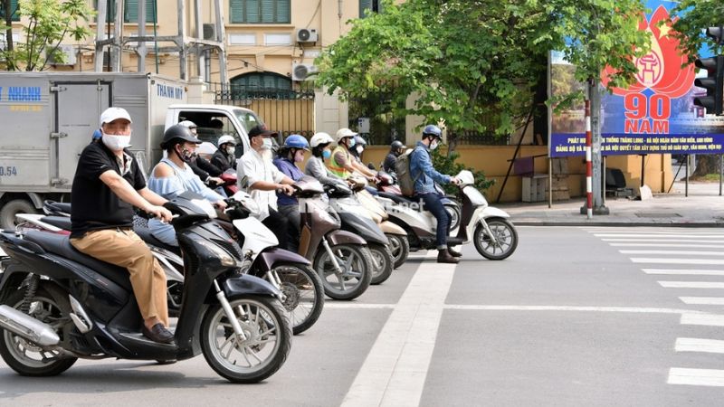 Cách tránh lỗi không tuân thủ vạch kẻ đường