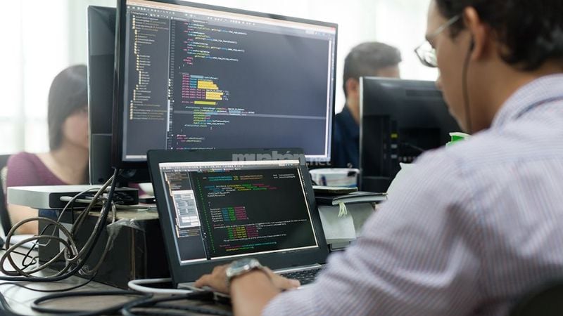 Backend là gì? Tìm hiểu vai trò cốt lõi của Backend Cẩn thận, tỉ mỉ và kiên trì khi làm lập trình viên BackEnd