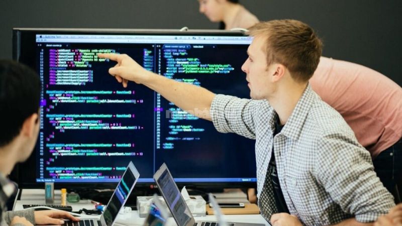 Backend là gì? Tìm hiểu vai trò cốt lõi của Backend Kỹ năng giao tiếp tốt