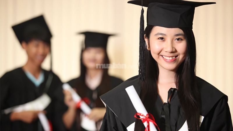 Entry level là gì? Những điều cần biết về vị trí Entry Level Entry Level thường dành cho sinh viên mới ra trường hoặc người muốn làm trái ngành