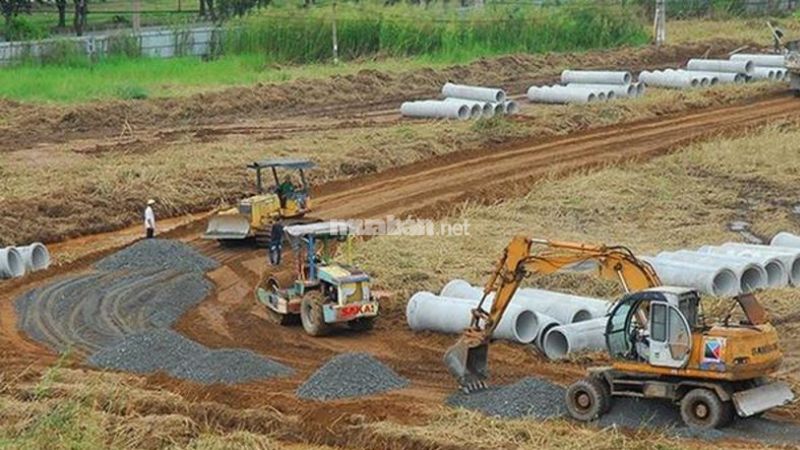 Giá đền bù đất quy hoạch được tính như thế nào? Trường hợp Nhà nước thu hồi đất làm đường sẽ được xem là thu hồi vì lợi ích công cộng
