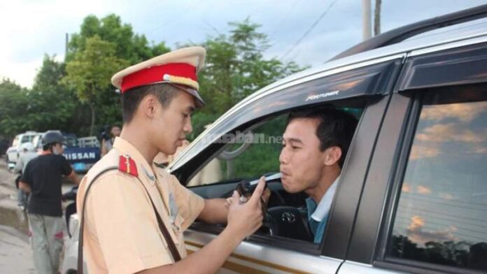 Lỗi nồng độ cồn ô tô