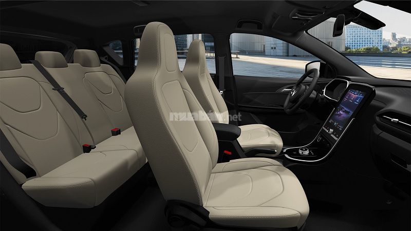 Giá xe Vinfast VF e34: Giá lăn bánh và niêm yết cập nhật 2025 Toàn bộ ghế trên xe được làm từ chất liệu giả da
