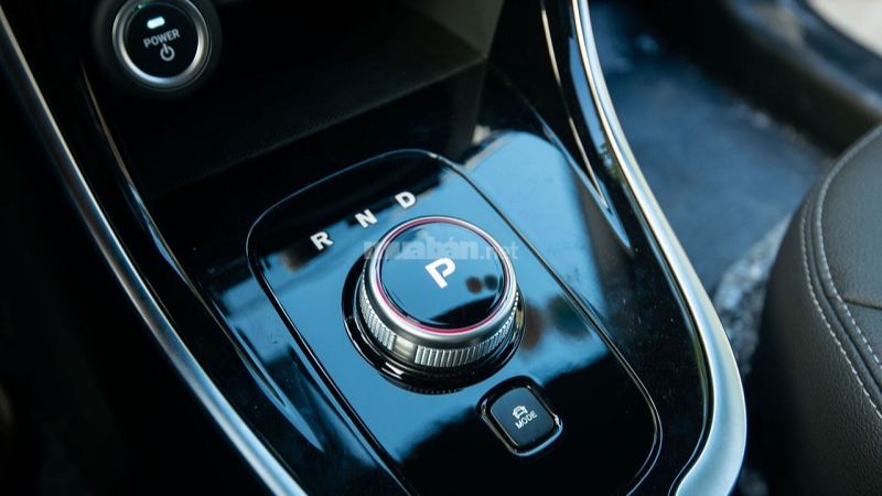 Giá xe Vinfast VF e34: Giá lăn bánh và niêm yết cập nhật 2025 Cần xoay số thiết kế dạng núm xoay hiện đại