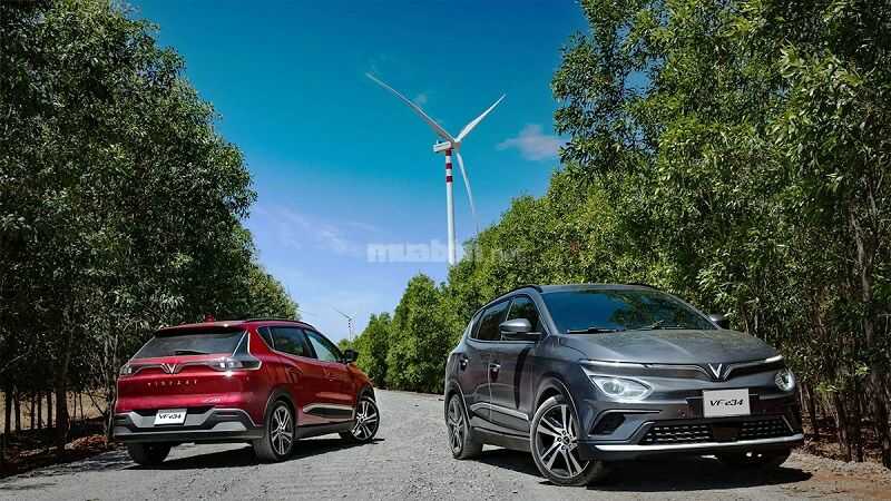 Giá xe Vinfast VF e34: Giá lăn bánh và niêm yết cập nhật 2025 Đuôi xe có tính nhận diện thương hiệu cao nhờ dải định vị LED bố trí ngang