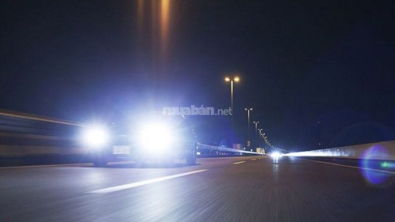 Lỗi không bật đèn ô tô phạt bao nhiêu? Cập nhật quy định mới nhất %date% Quy định bật đèn xe ô tô trong luật giao thông