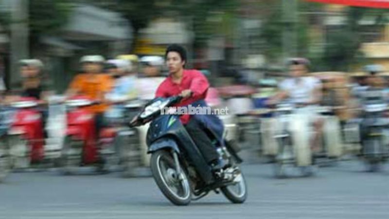 Các lỗi vi phạm giao thông xe máy thường gặp và mức phạt Lái xe vượt quá tốc độ cho phép