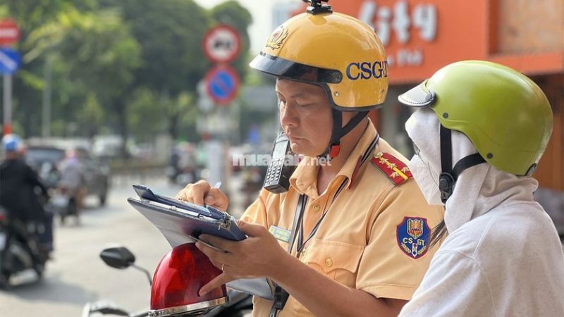Các lỗi vi phạm giao thông xe máy thường gặp và mức phạt Các lỗi vi phạm giao thông xe máy thường gặp và mức phạt