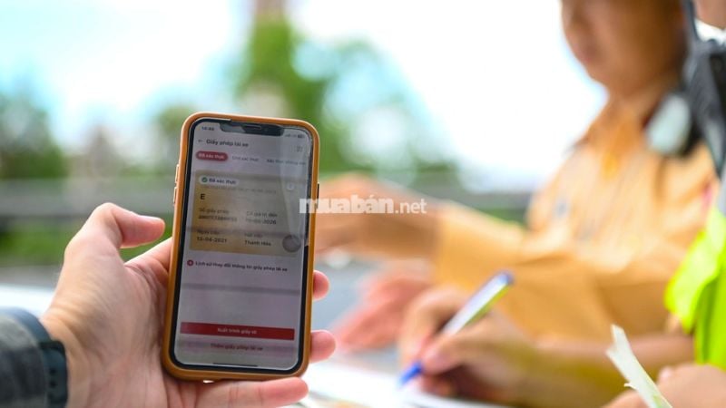 Lỗi thay đổi kết cấu xe máy phạt bao nhiêu? Cập nhật quy định từ 2025 Lỗi thay đổi kết cấu xe máy bị trừ bao nhiêu điểm bằng lái?
