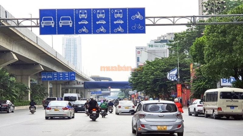 Lỗi đi sai làn đường xe máy: Quy định và mức phạt 2025 Quy định về làn đường theo luật giao thông hiện hành