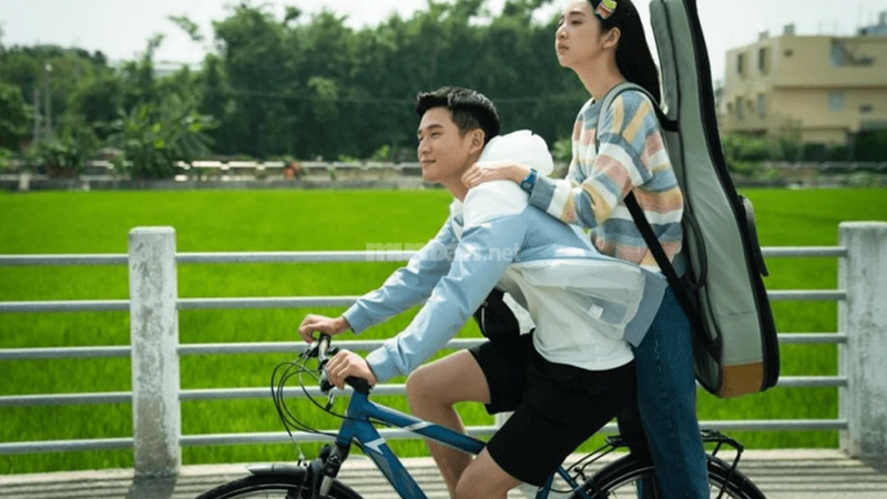 Nằm mơ thấy ngồi sau xe đạp là điềm gì? Tốt hay xấu? Mơ thấy người lạ chở mình đi xe đạp