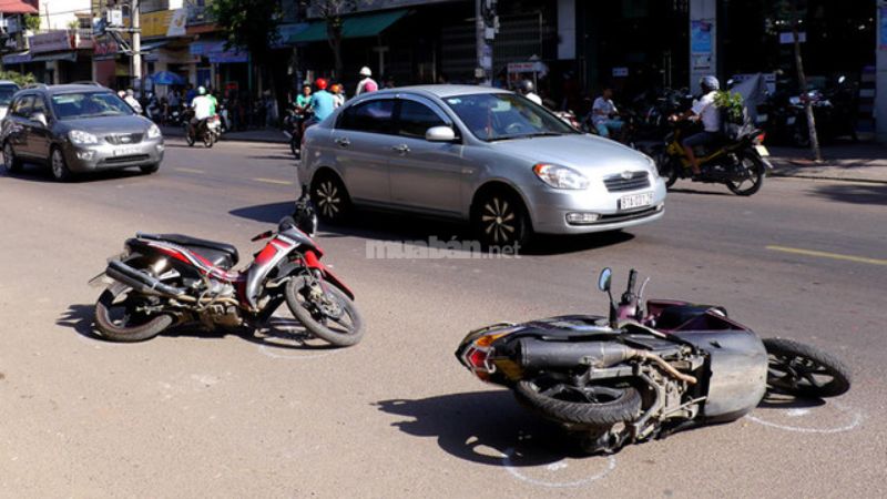 Nằm mơ thấy mình bị tai nạn xe máy điềm gì? Lành hay dữ Mơ thấy mình bị người khác đâm xe máy