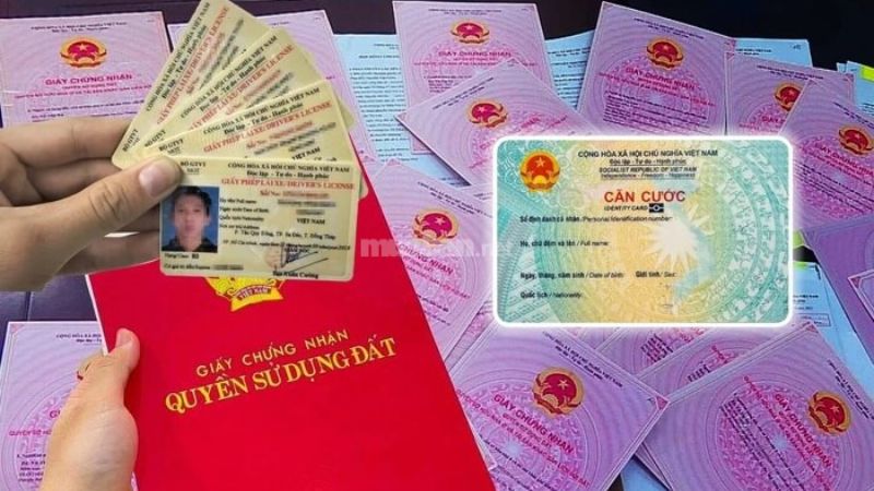 Sáp nhập xã có phải làm lại giấy tờ không? Giải đáp chi tiết Giấy tờ có thể bị ảnh hưởng sau sáp nhập xã: Sổ hộ khẩu, CCCD, GPLX,...