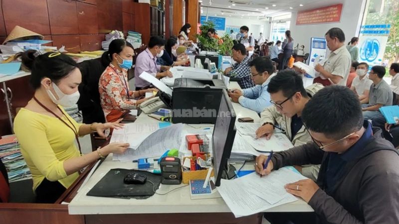 Sáp nhập xã có phải làm lại giấy tờ không? Giải đáp chi tiết Một số trường hợp cần và nên thay đổi giấy tờ sau khi sáp nhập xã
