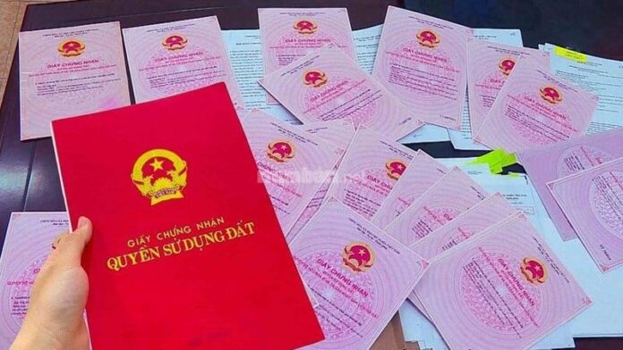 Có cần làm lại sổ đỏ khi sáp nhập tỉnh thành không? Các trường hợp cần làm lại sổ đỏ