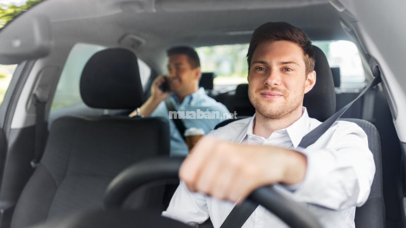 Giấc mơ thấy Lái xe chở theo người thân, bạn bè