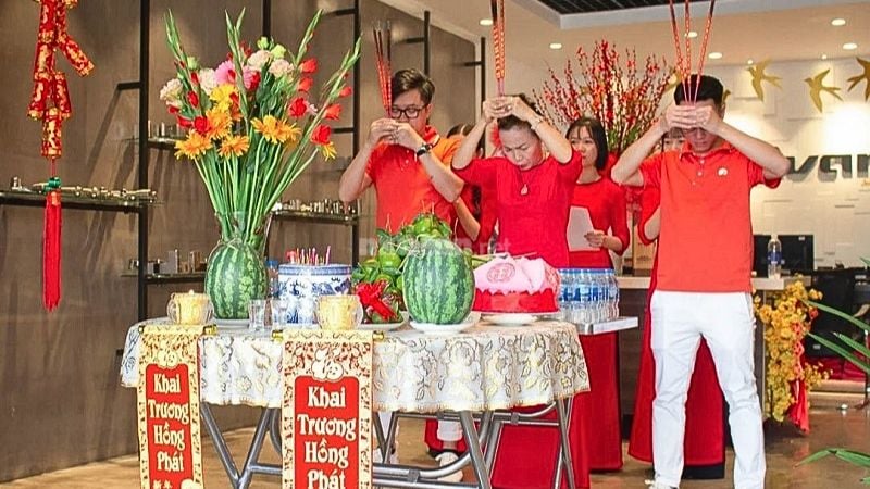 Một số lưu ý cho gia chủ khi chọn ngày khai trương