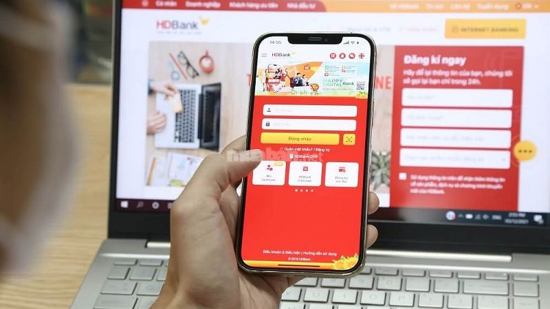 HDBank hiện đang là một trong những ngân hàng uy tín để bạn gửi tiết kiệm, vay vốn