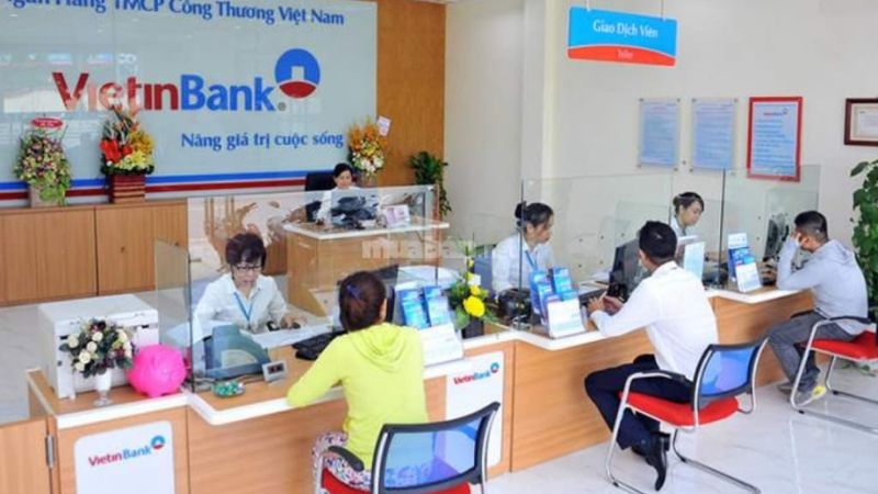 So sánh lãi suất VietinBank và ngân hàng khác 