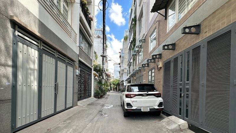 Những điều cần lưu ý khi mua nhà hẻm xe hơi