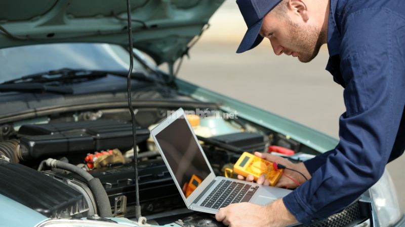 Có nên thuê thợ hoặc gara kiểm tra xe cũ trước khi mua?