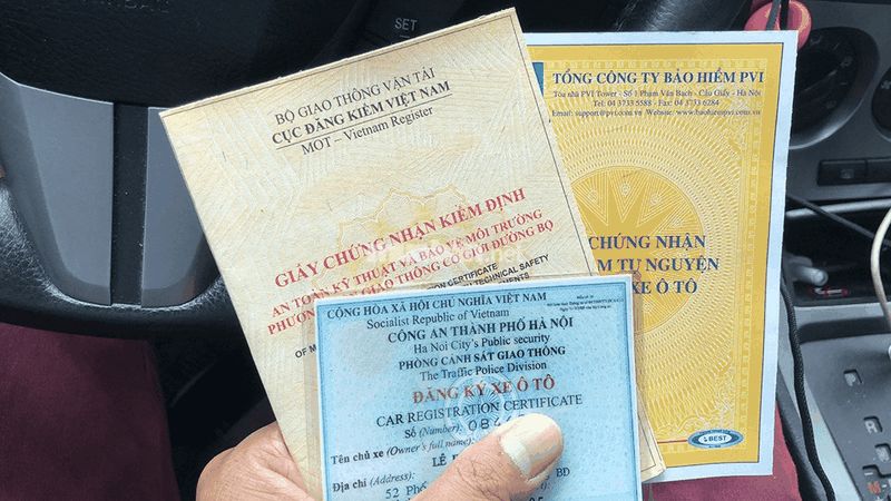 Kiểm tra giấy tờ xe và nguồn gốc hợp pháp
