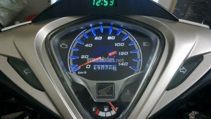 Định giá xe máy cũ dựa trên số kilomet đã đi