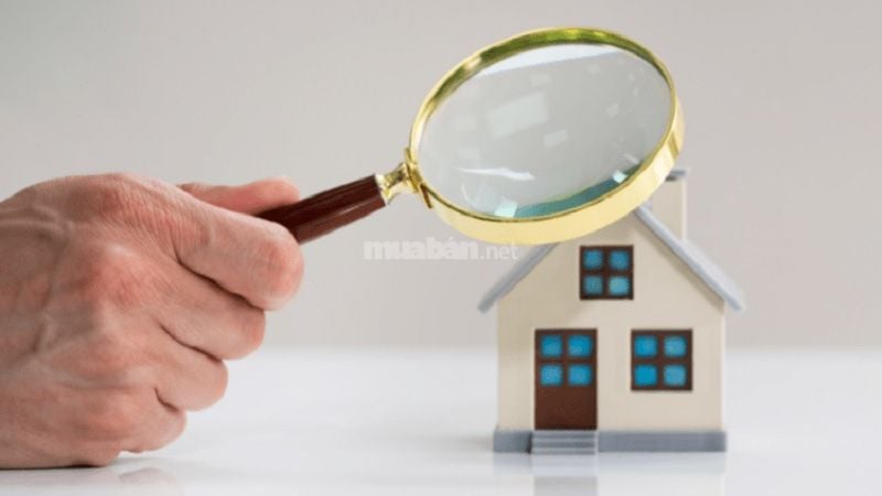 Kinh nghiệm mua nhà lần đầu là nên đến xem nhà và so sánh nhiều căn với nhau