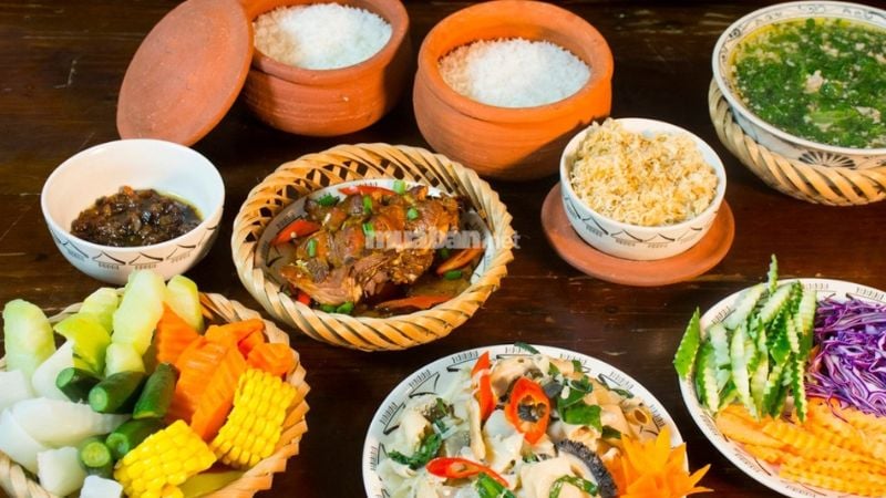 Cơm Niêu Gạo