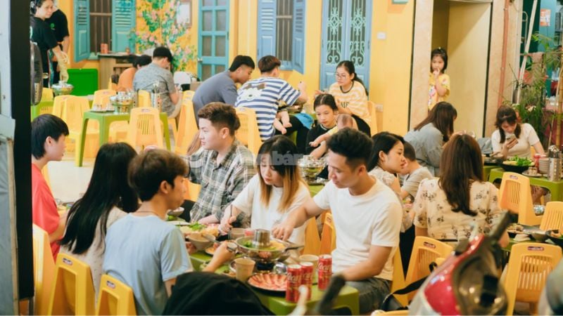khoi nghiep kinh nghiem quan an via he tu mat bang gia re Muaban.net 3